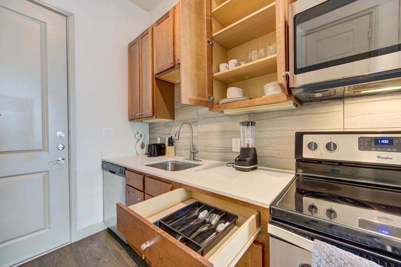 Trendy Downtown 1Bd/Freeparking/Wi-Fi/Pool Appartement Houston Buitenkant foto
