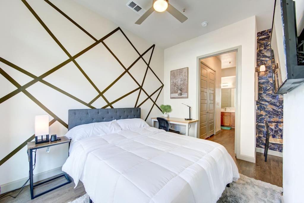Trendy Downtown 1Bd/Freeparking/Wi-Fi/Pool Appartement Houston Buitenkant foto