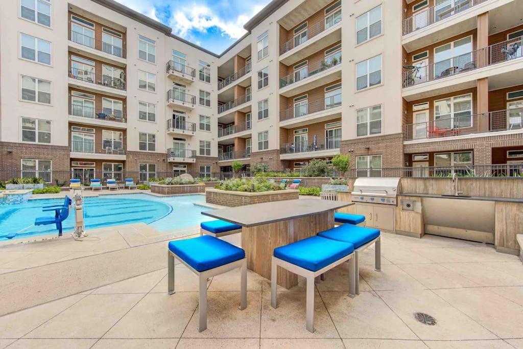 Trendy Downtown 1Bd/Freeparking/Wi-Fi/Pool Appartement Houston Buitenkant foto